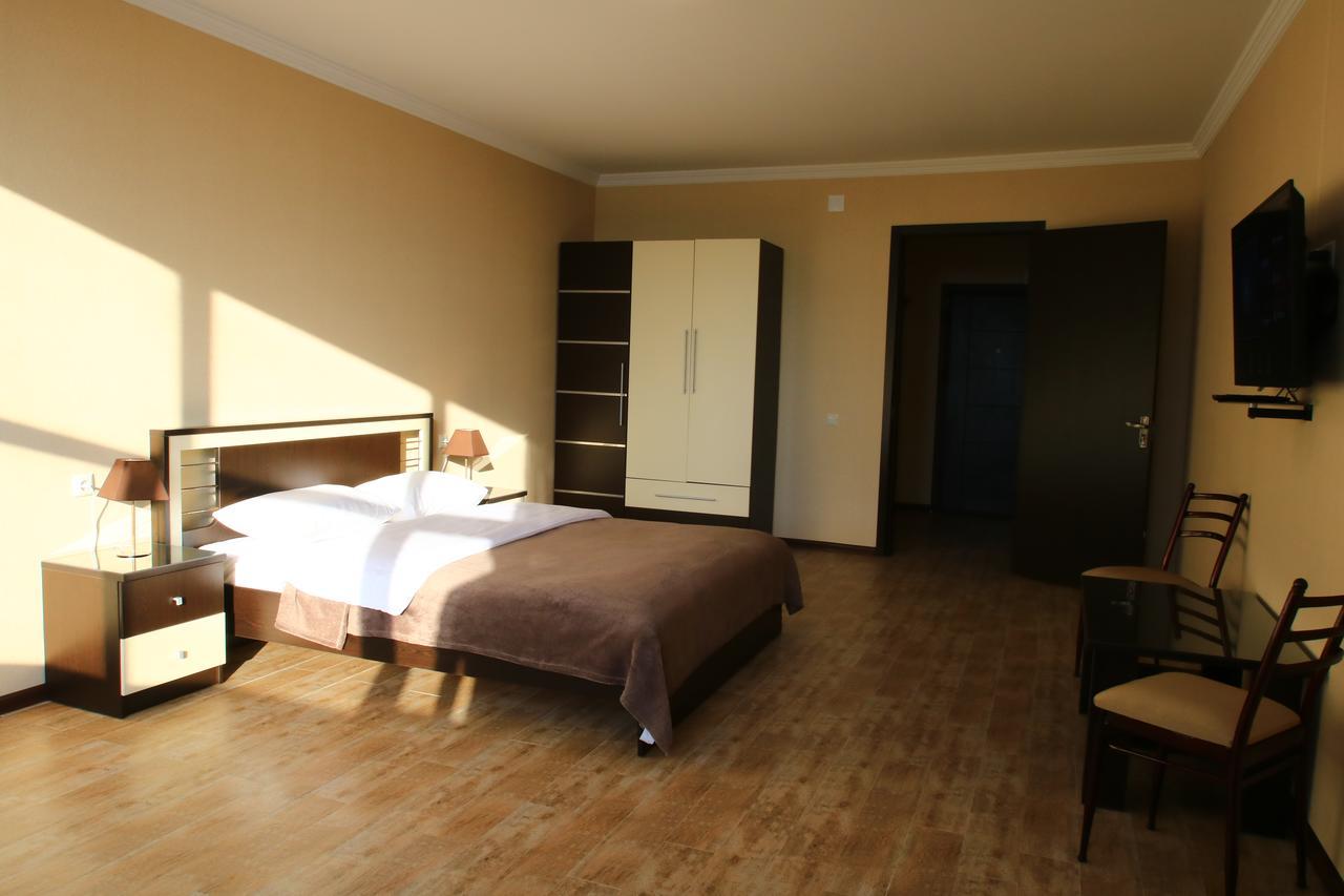 Pirosmani Mini Hotel Batumi Zewnętrze zdjęcie