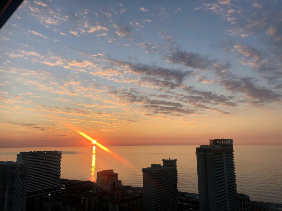 Pirosmani Mini Hotel Batumi Zewnętrze zdjęcie